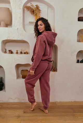 Hibernate Collection Joggers in Berry